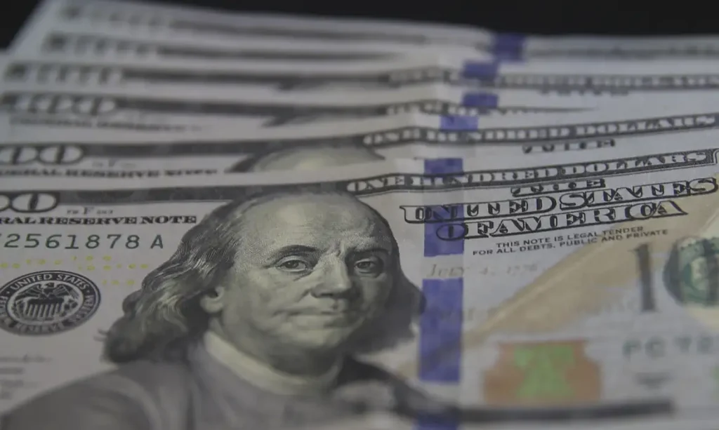 Dólar Estável